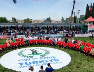 Manavgat’ta yağlı güreş coşkusu yaşanıyor