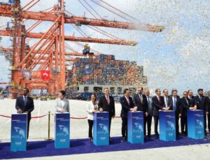 Mersin Limanı’nın genişleme projesinin ilk etabı törenle açıldı