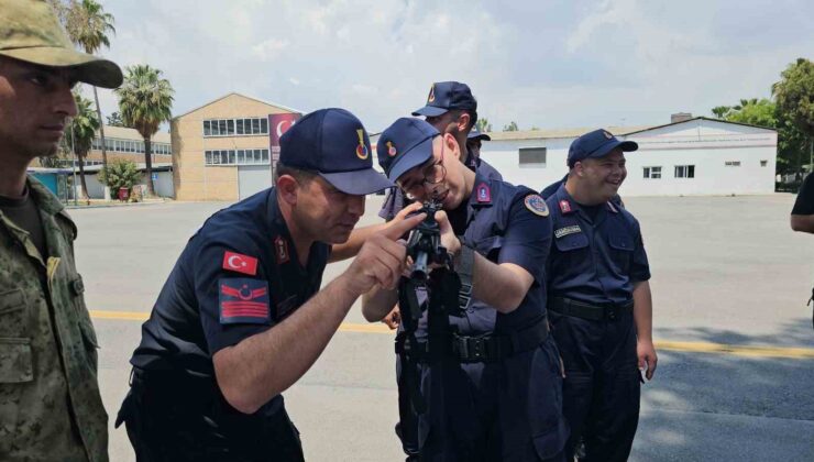 Mersin’de özel bireyler asker olma heyecanı yaşadı