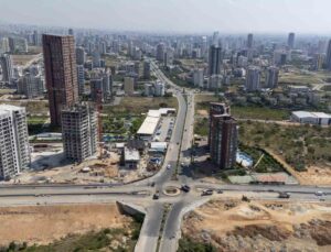 Mersin’de trafiği rahatlatacak yol çalışmaları sürüyor