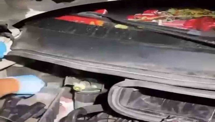 Motor kısmı başta olmak üzere her yerine silah saklanan araç polisten kaçamadı