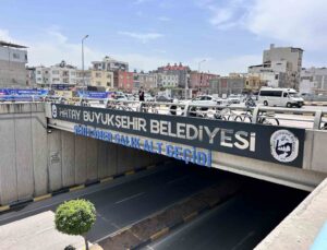 Ortadan kaybolmalarıyla merak uyandıran “T” harflerinin yer aldığı tabelalar yenilendi