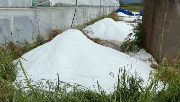 Serik’te sağanak ve dolu tarım arazilerine zarar verdi