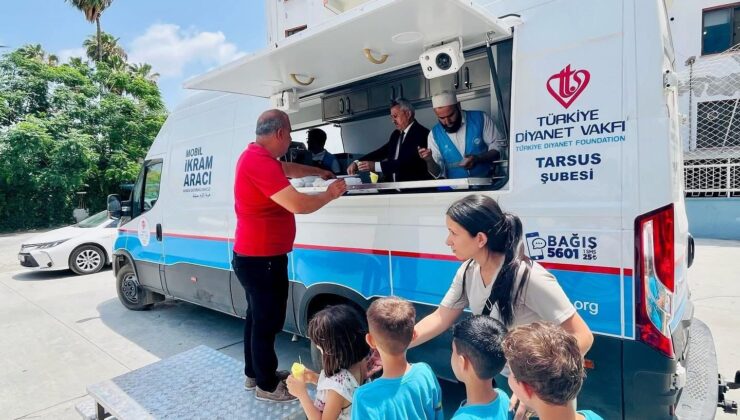 Tarsus Müftülüğünden öğrencilere sürpriz