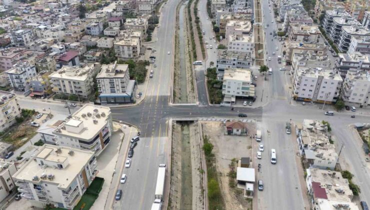 Tarsus’ta inşa edilen yeni köprü hizmete açıldı