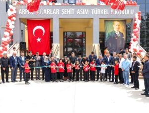 Vali Toros:” Bir kahramanın mirasına, sadakatin ifadesidir”