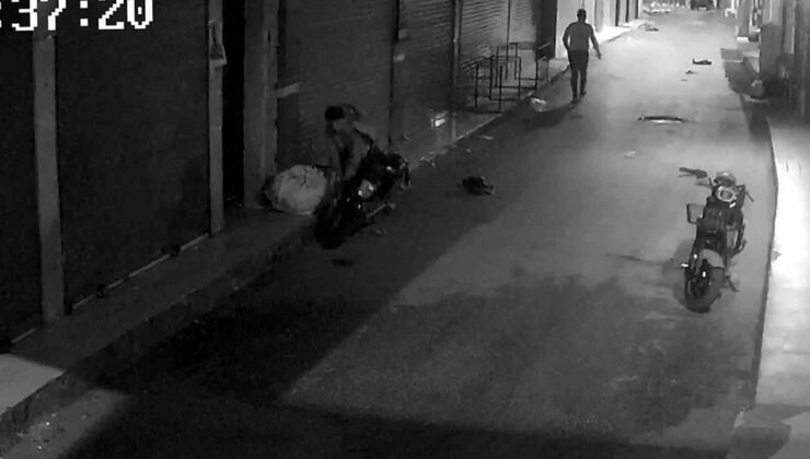 Adana’da sokak sokak gezip bisiklet ve motor çalan 3 şüpheli tutuklandı