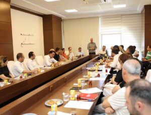ALKÜ’de turizmin geleceği konuşuldu