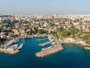 Antalya Valiliği’nden Mermerli Plajı açıklaması: “Yıllık 15 milyon TL gelir sağlandı, plaj halka açık olacak”