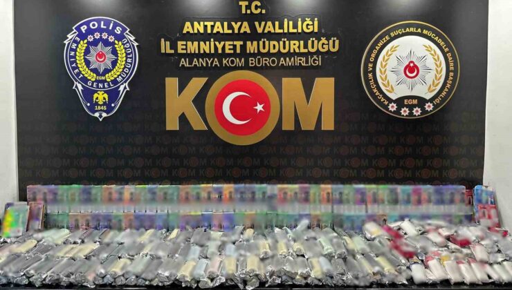 Antalya’da 1 haftada 8 şüpheliye adli işlem yapıldı 2 firari yakalandı