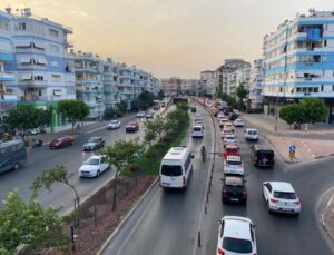 Antalya’da araç sayısı 1 milyon 613 bini aştı