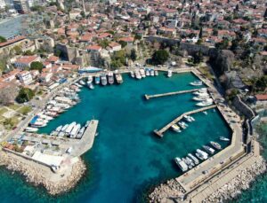 Antalya’da yangın tedbirleri yetersiz olan 174 turistik tesisin ruhsatı askıya alındı