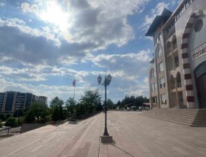 Aralarında eski başkanlar da var: Depremde yıkılan 2 binayla ilgili 10 kamu görevlisine soruşturma izni