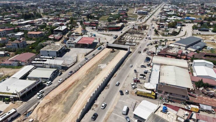 Asrın felaketi sonrası yeniden inşa edilen Antakya’da 5 köprülü kavşakla trafik sorunu tarihe karışacak