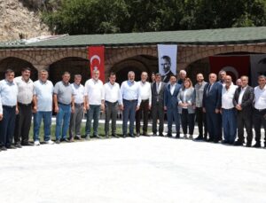 Başkan Öntürk, Amanos muhtarlarıyla buluştu