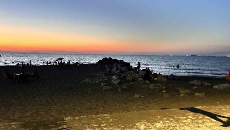 Denize atlarken kayalıklara çakıldı
