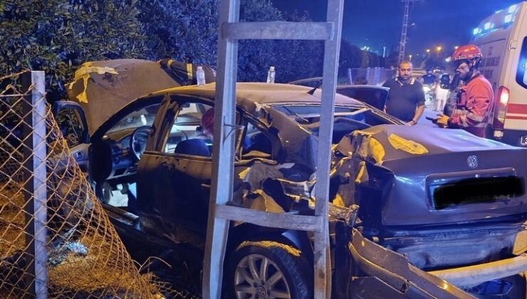 Dörtyol’da elektrik direğine çarpan otomobilin sürücüsü yaralandı