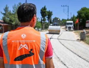 Erdemli kırsalındaki yollar yenileniyor