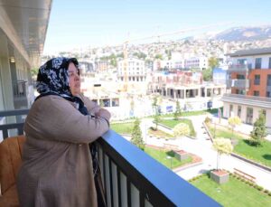 Erdoğan ve Aliyev’i evinde ağırlayan anne: “Devletimizin arkamızda olduğunu hissetmek güç veriyor”