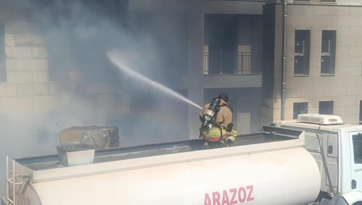 Hatay’da şantiyede yangın