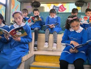Hayalleri taşıyan kütüphane, kırsalda 5 bin çocukla buluştu