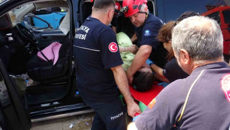 Irak’tan tatile gelen aileye kaza şoku: 3 yaralı