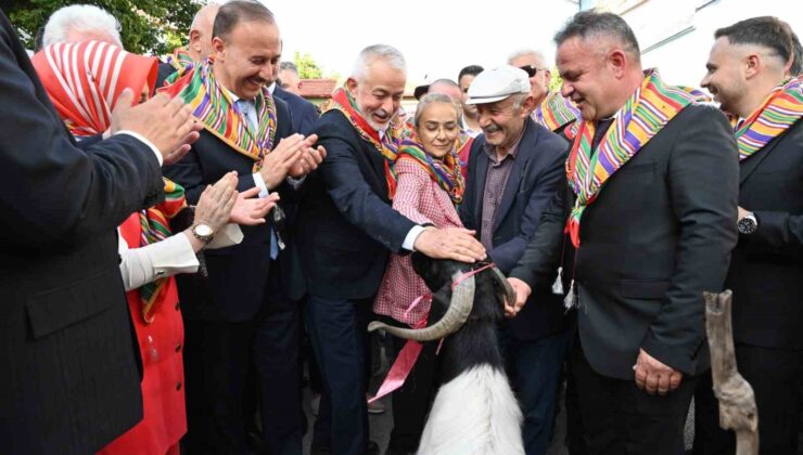 Isparta’da 400 yıllık Kurban İndirme geleneği yaşatılmaya devam ediliyor