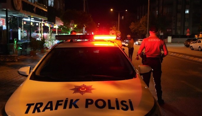 Isparta’da kurallara uymadığı tespit edilen 2 araca cezai işlem