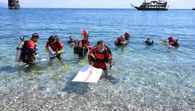 Kemer’de deniz dibi ve sahil temizliği etkinliği
