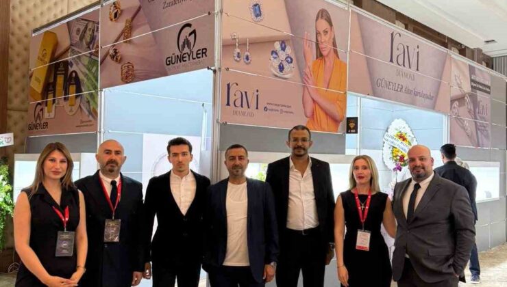 Kuyumculuk fuarında Ravi pırlanta dikkatleri üzerine çekti