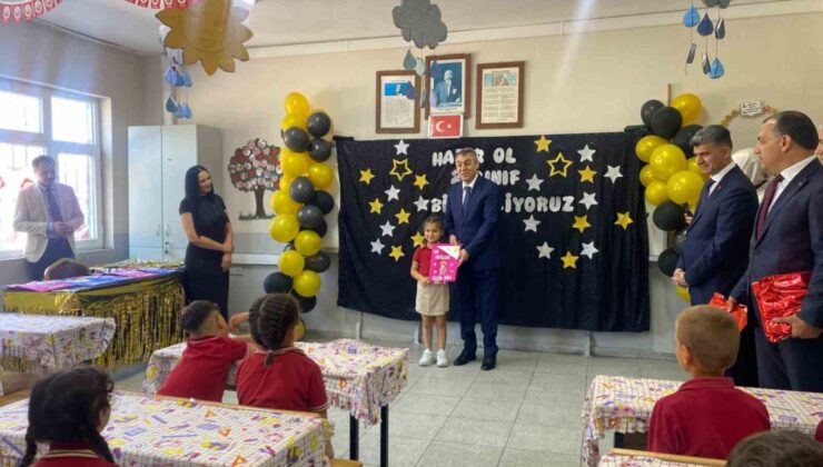 Mersin’de 403 bin öğrenci karne sevinci yaşadı