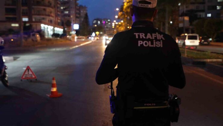 Mersin’de binlerce motosiklet denetlendi, yüzlercesi trafikten men edildi