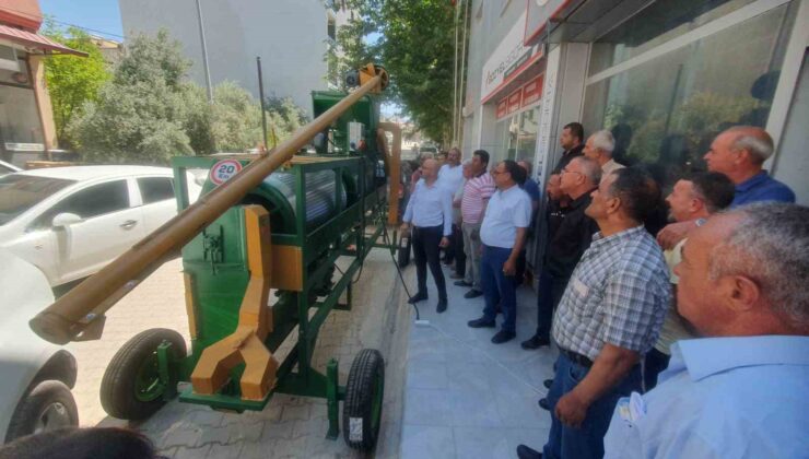 Mut’ta üreticiye tohum eleme makinesi