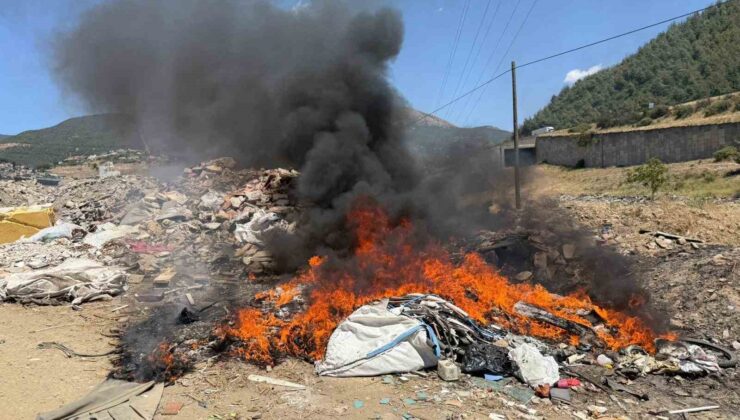Osmaniye’de hurdalıkta çıkan yangın söndürüldü