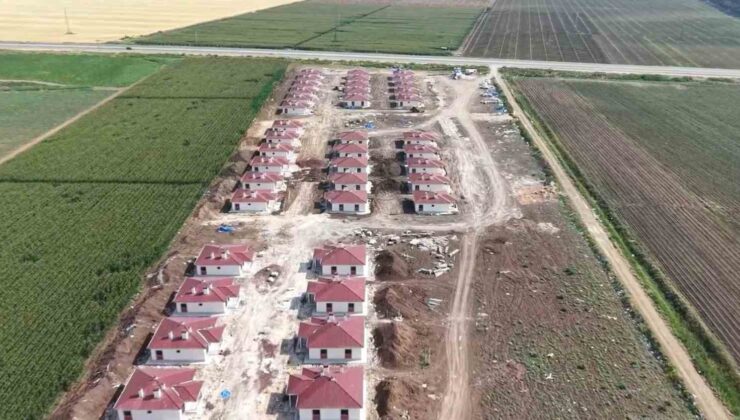 Reyhanlı’da kırsal afet konutları yükseliyor