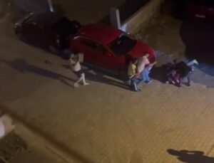Tadilat esnasında çıkan sesten başlayan kavgada komşular birbirlerine silah, bıçaklı ve briketle saldırdı