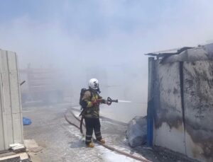 Alevlere teslim olan konteyner kullanılamaz hale geldi