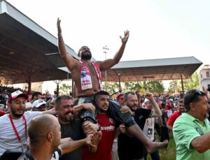 Altın kemer üçüncü kez Antalya’ya geldi, kutlama töreni şehitler nedeniyle ertelendi