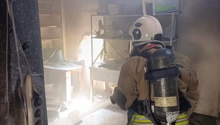 Antakya’da iş yeri yangını