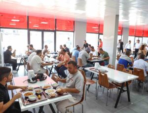 Antalya Büyükşehir Belediyesi’nin ikinci Kent Lokantası hizmete girdi