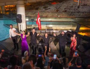 Antalya DOB’dan ’Zaferin Adı Türkiye’ konseri