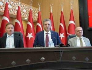 Antalya’da 159 milyar TL’lik 518 proje yürütülüyor
