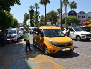 Antalya’da otobüs ve taksilere sıkı denetim
