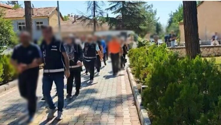 Burdur merkezli 3 ilde düzenlenen operasyonla uyuşturucu ve fuhuş çetesi çökertildi