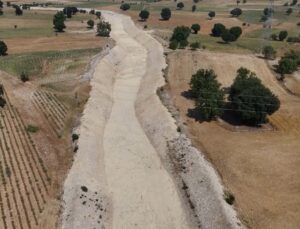 Feke’de 26 yıllık sorun çözüldü: 10 kilometrelik dere ıslahıyla su baskınları önlendi