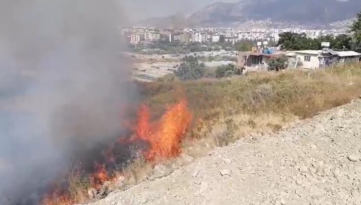 Hatay’da çıkan bahçe yangını büyümeden söndürüldü