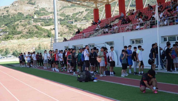 Isparta32spor seçmelerine ilk gün 300’e yakın genç katıldı