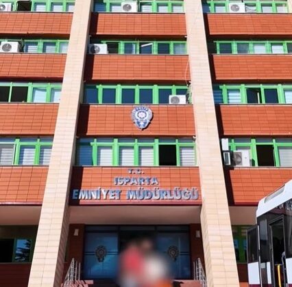 Isparta’da 36 yıl ceza alan hırsızın da aralarında olduğu 779 şahıs yakalandı