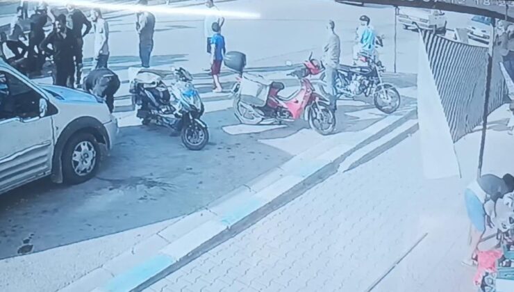 Kapıyı açmasıyla motosiklet sürücüsü yere yığıldı