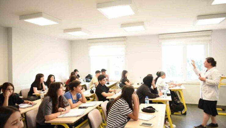 Kepez’den ücretsiz yaz dönemi YKS hazırlık kursu